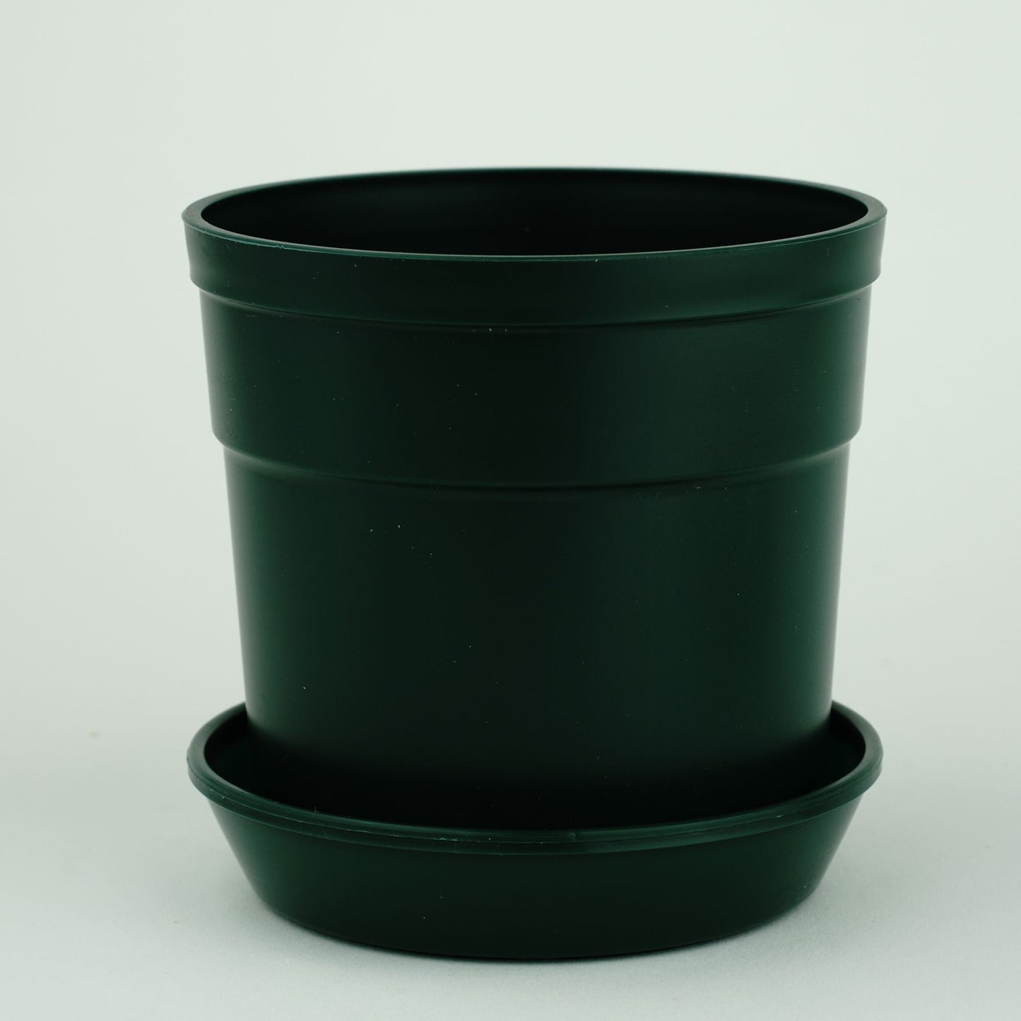 Austin Planter Plastic Flower Pot with Saucer less than 6 inch