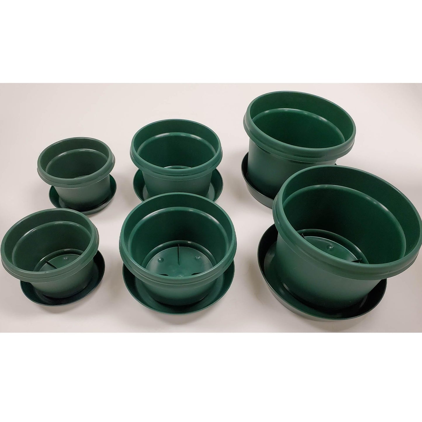 Austin Planter Plastic Flower Pot with Saucer less than 6 inch