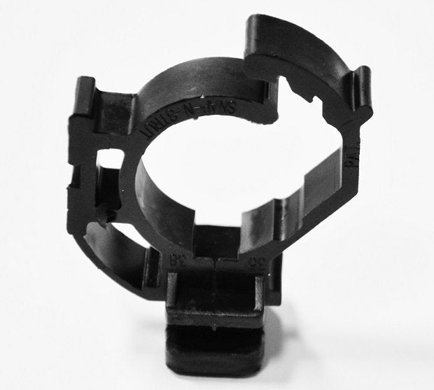 SnapnStrut pipe hangers, black nylon, for Strut and Thread