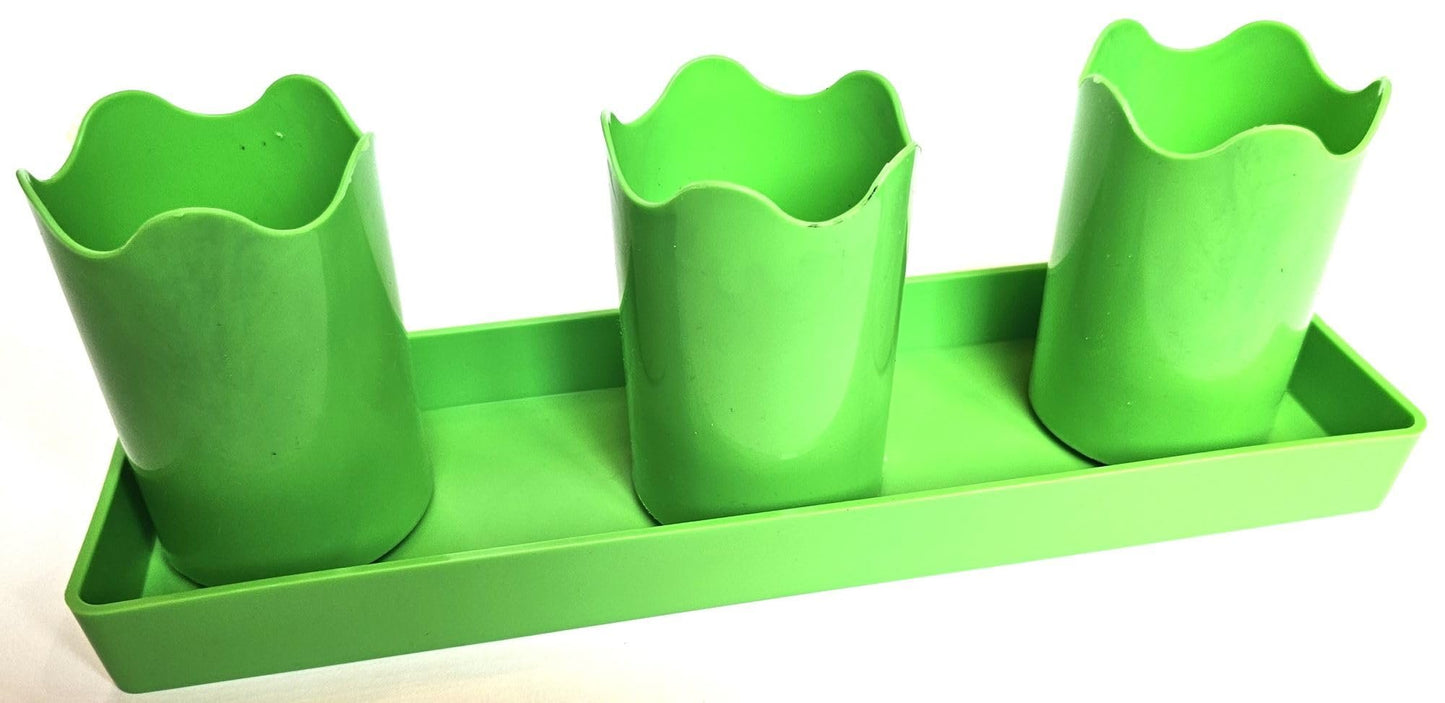Austin Planter Plastic Flower Pot with Saucer less than 6 inch